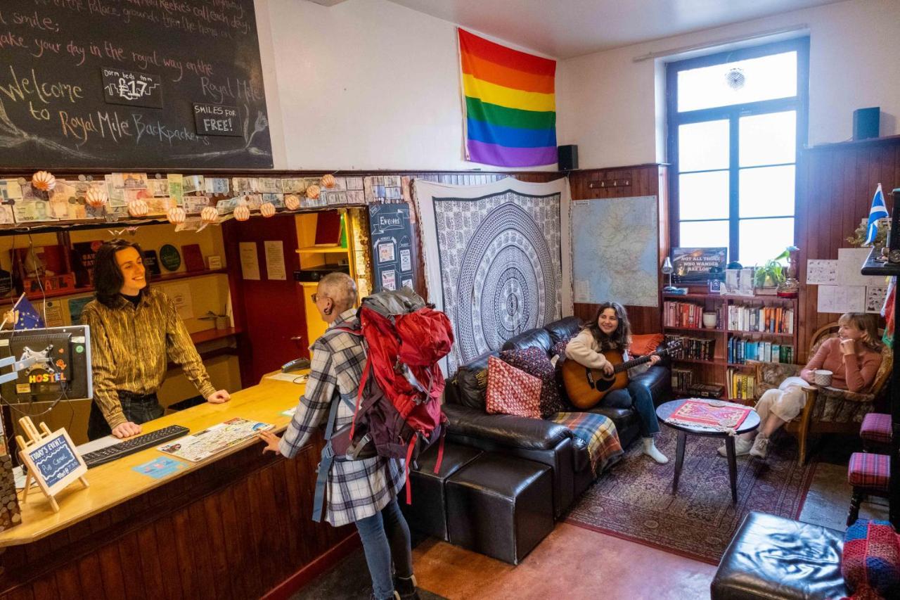 Royal Mile Backpackers Hostel Единбург Екстериор снимка